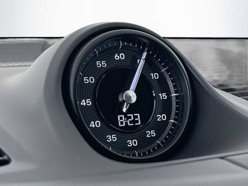 New 2025 Porsche Cayenne Coupe image 17