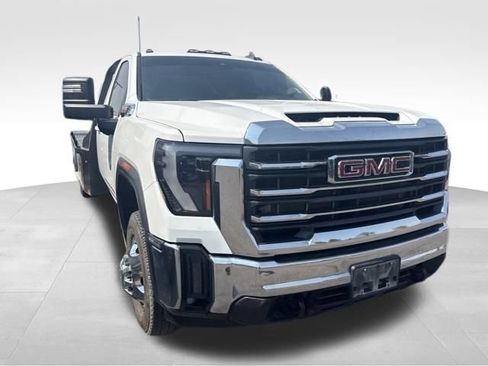 Used 2024 GMC Sierra 3500 SLE w/ SLE Convenience Package AWD/4WD image 6