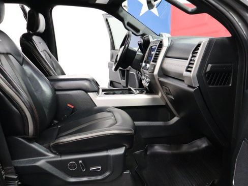 Used 2020 Ford F250 Platinum w/ FX4 Off-Road Package AWD/4WD image 53