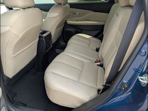 Used 2021 Nissan Murano SL w/ SL Moonroof Package FWD image 14