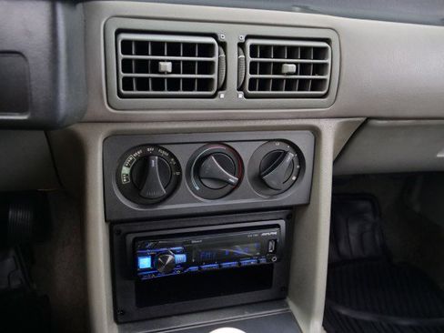 Used 1989 Ford Mustang LX image 15
