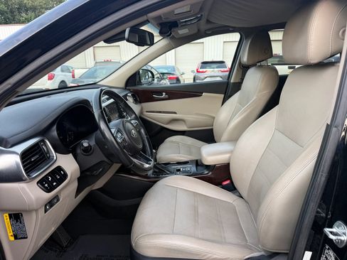 Used 2017 Kia Sorento EX w/ EX Advanced Touring Package FWD image 2