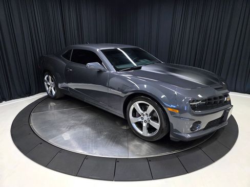 Used 2010 Chevrolet Camaro SS w/ RS Package RWD image 15