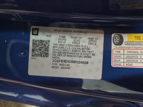 Used 2021 Chevrolet Camaro LT RWD image 33