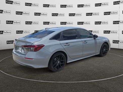 Used 2025 Honda Civic Sport image 6