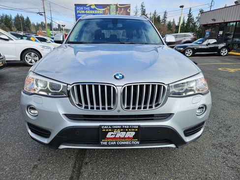 Used 2017 BMW X3 xDrive28i image 2