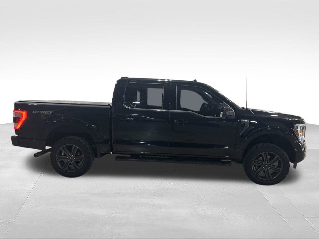 Used 2022 Ford F150 Lariat w/ Equipment Group 502A High AWD/4WD image 4