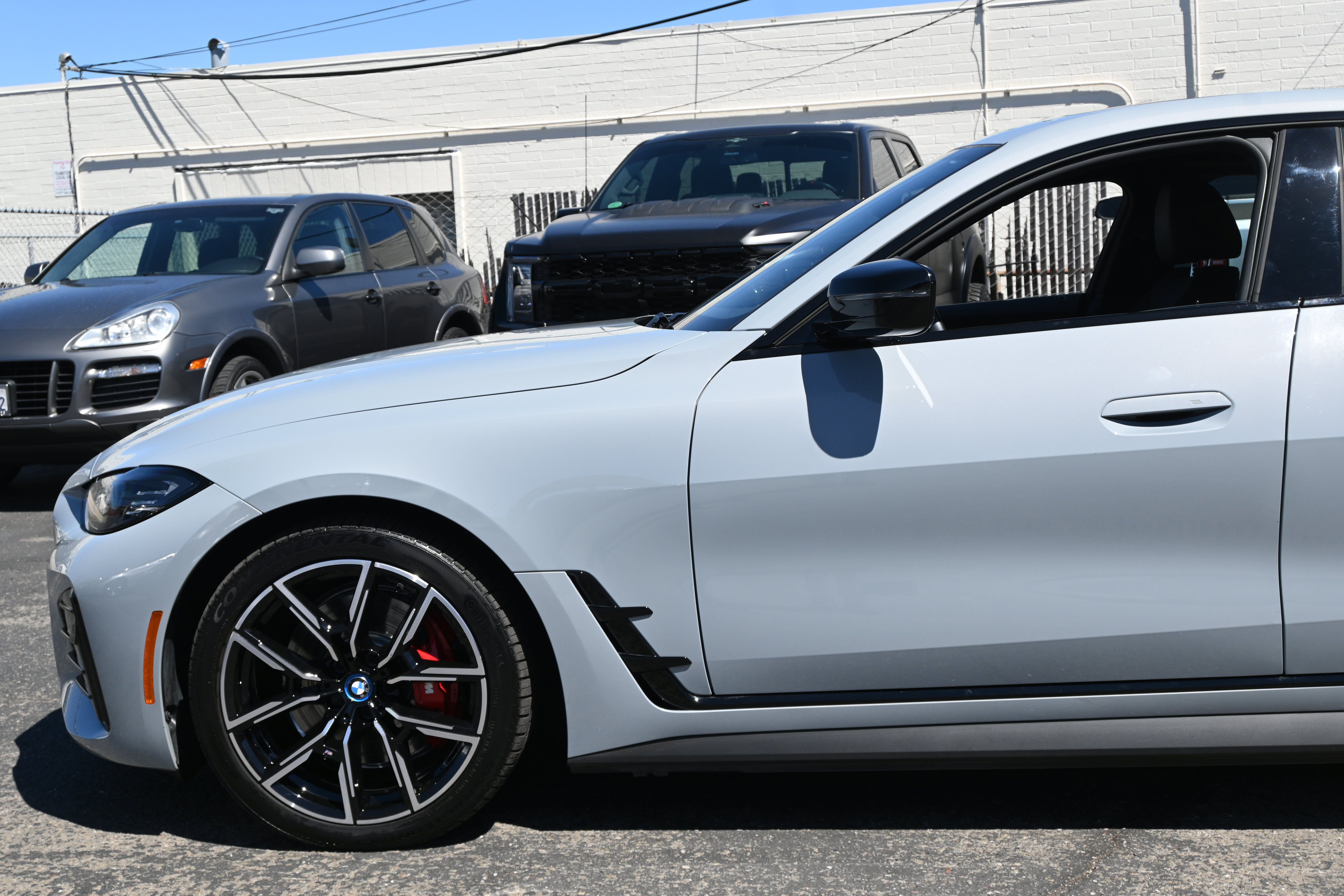 Used 2023 BMW i4 eDrive40 w/ M Sport Package RWD image 17
