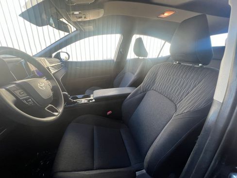 Used 2025 Toyota Camry LE image 36