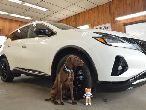 Used 2023 Nissan Murano SV w/ SV Midnight Edition Package image 2