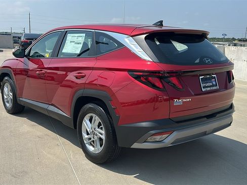 Used 2026 Hyundai Tucson SE FWD image 10