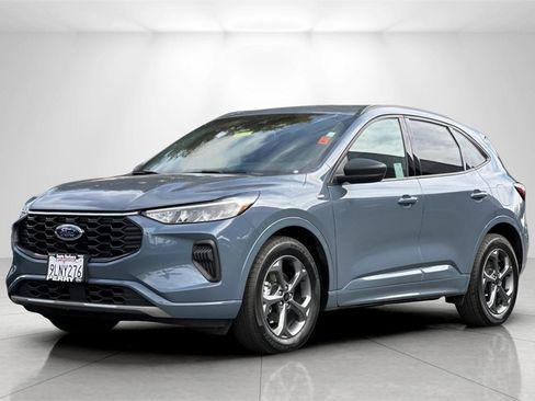 Used 2024 Ford Escape ST-Line w/ Equipment Group 301A image 8