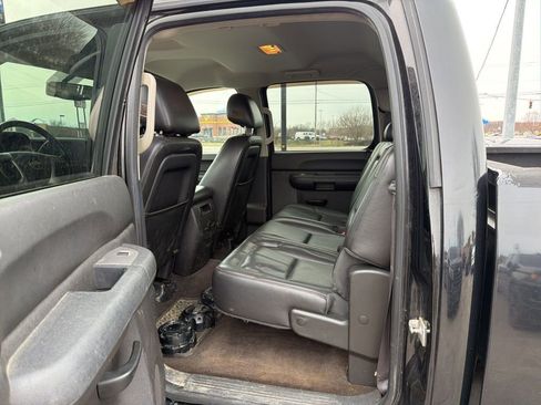 Used 2013 Chevrolet Silverado 2500 LT w/ Interior Plus Package image 7