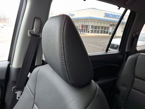 Certified 2022 Honda Pilot Special Edition image 17