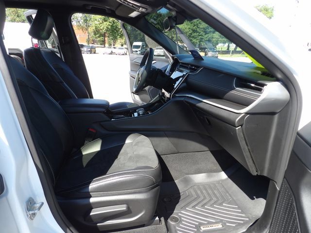 Used 2023 Jeep Grand Cherokee L Laredo AWD/4WD image 35