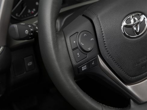 Used 2018 Toyota RAV4 XLE FWD image 46
