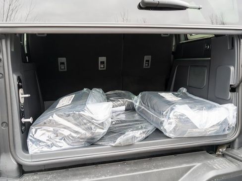 New 2025 Ford Bronco Badlands w/ Sasquatch Package image 8