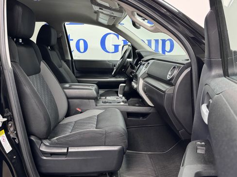 Used 2016 Toyota Tundra SR5 w/ SR5 Upgrade Package image 7