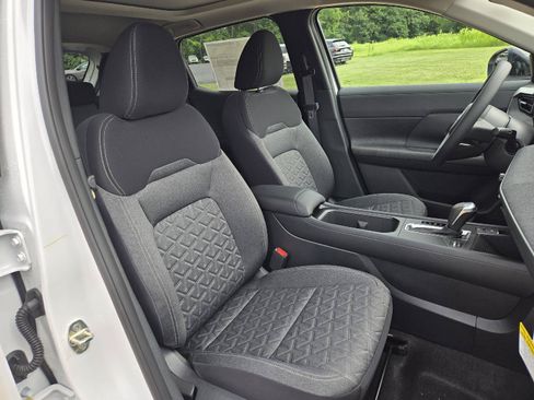 New 2026 Nissan Kicks SV w/ SV Premium Package FWD image 12