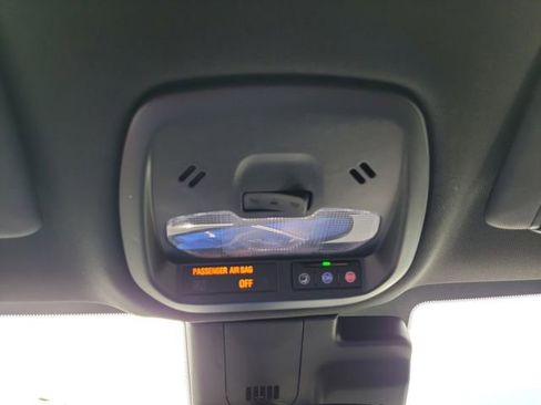 New 2026 Buick Envista Sport Touring w/ Convenience I Package FWD image 32