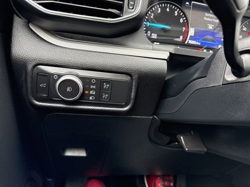 Used 2022 Ford Explorer XLT w/ Equipment Group 202A image 20