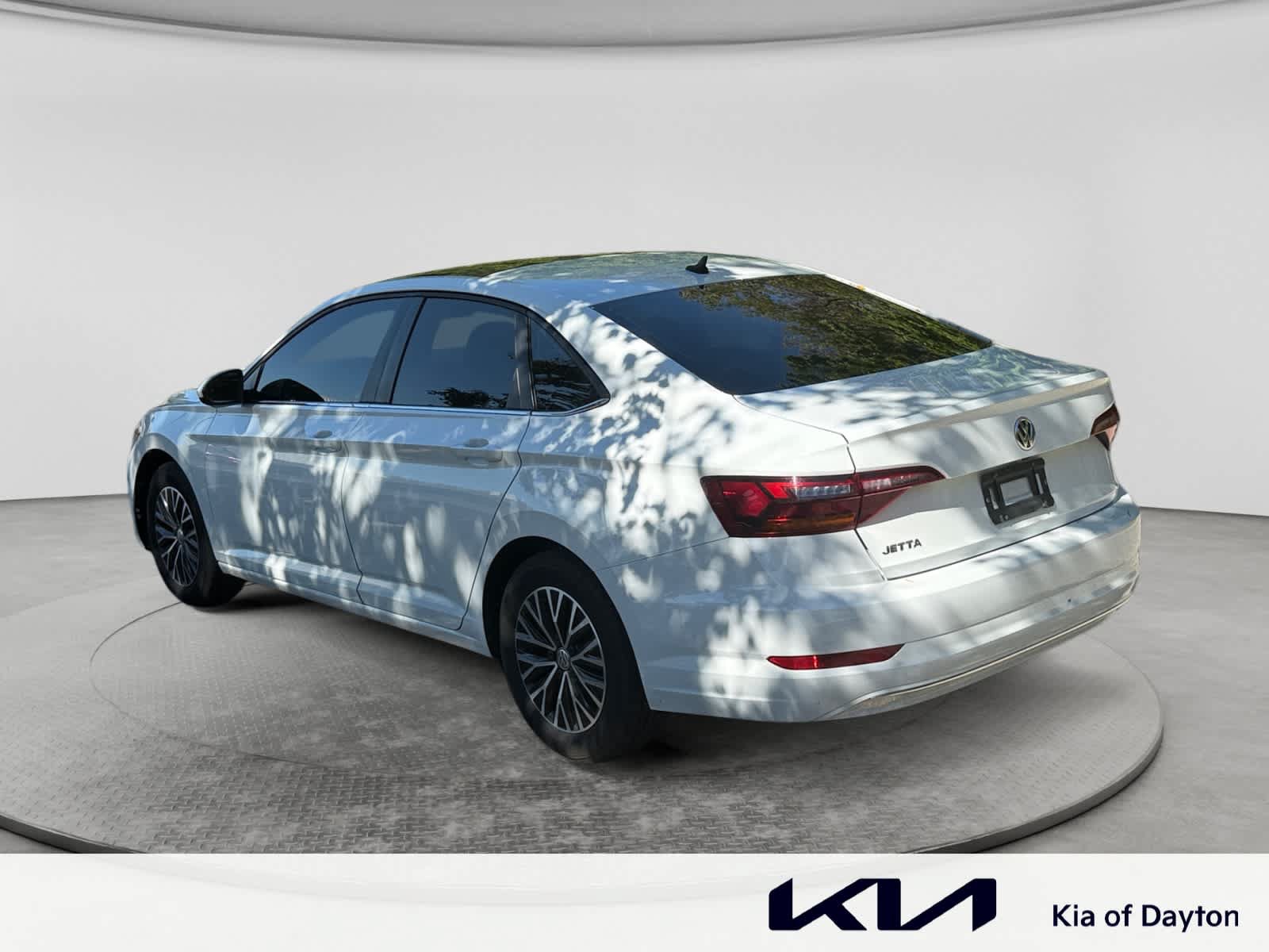 Used 2019 Volkswagen Jetta SE w/ Cold Weather Package FWD image 7