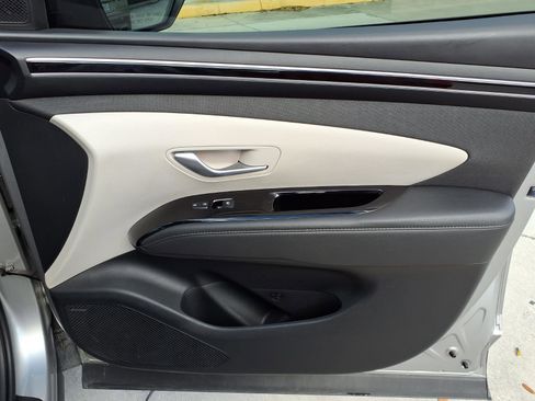 Used 2024 Hyundai Tucson Limited image 11