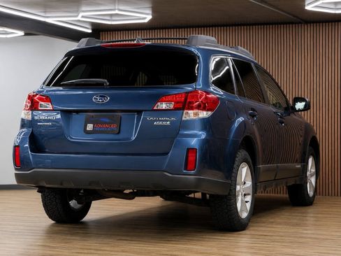 Used 2014 Subaru Outback 2.5i Premium w/ Moonroof Package AWD/4WD image 9