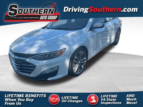 Used 2024 Chevrolet Malibu LT FWD image 1
