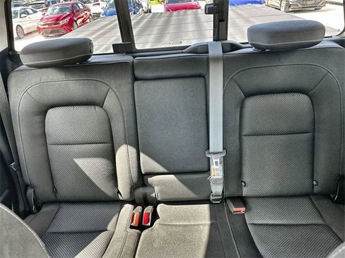 Used 2018 Chevrolet Colorado LT w/ LT Convenience Package image 26