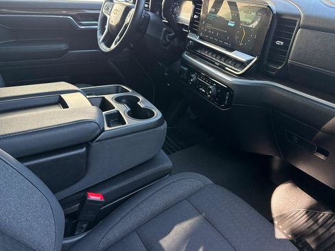 Used 2026 Chevrolet Silverado 1500 LT AWD/4WD image 17