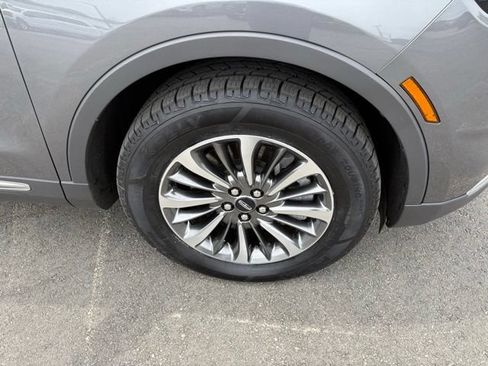Used 2023 Lincoln Nautilus Reserve w/ Luxury Package AWD/4WD image 9