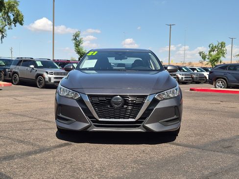 Used 2021 Nissan Sentra SV FWD image 2