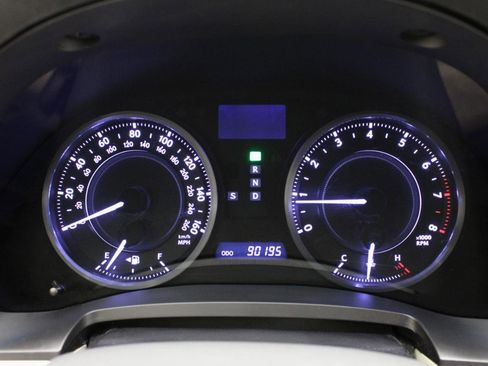 Used 2011 Lexus IS 250C image 78