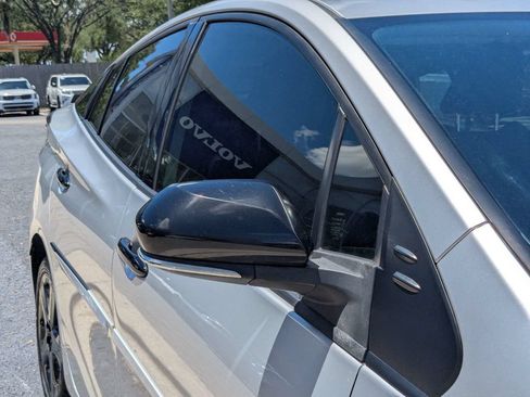 Used 2022 Toyota Prius FWD image 13