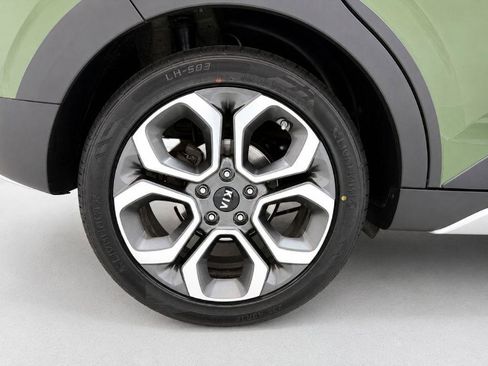 Used 2021 Kia Soul X-Line FWD image 28