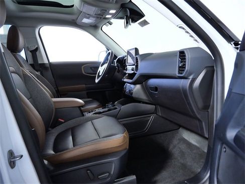 Certified 2023 Ford Bronco Sport Outer Banks w/ Tech Package image 11