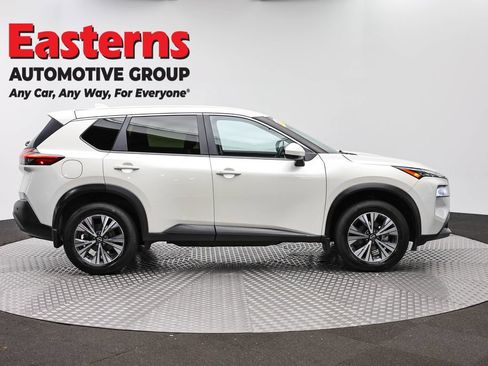 Used 2023 Nissan Rogue SV AWD/4WD image 4