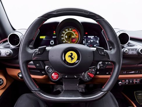 Used 2022 Ferrari F8 Tributo RWD image 55