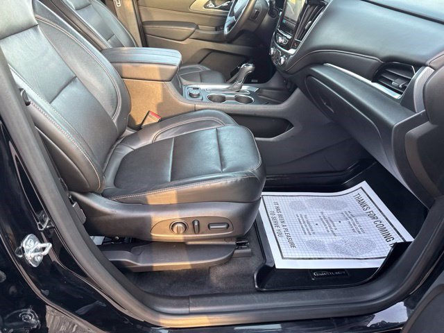 Used 2019 Chevrolet Traverse Premier w/ LPO, Black Accent Package AWD/4WD image 23
