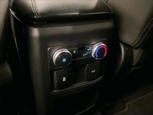 Certified 2021 Ford Explorer XLT image 33