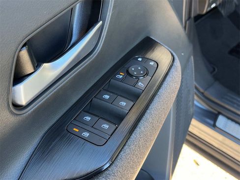 New 2026 Nissan Kicks SV w/ SV Premium Package image 22