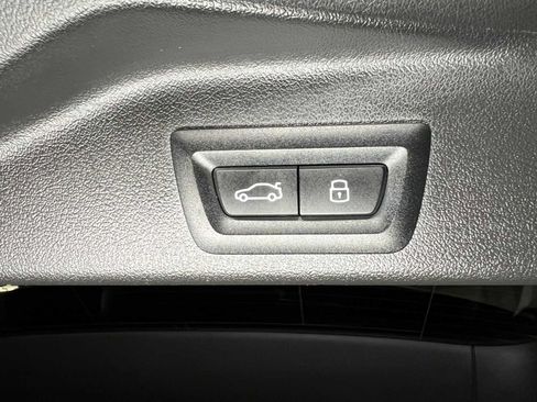 Used 2024 BMW X5 xDrive40i AWD/4WD image 17