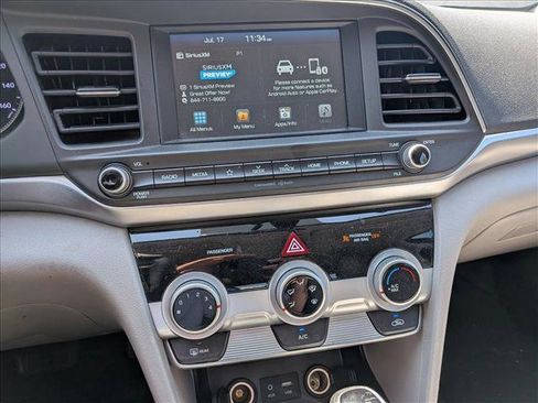 Used 2019 Hyundai Elantra SEL FWD image 14