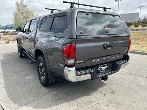 Used 2019 Toyota Tacoma TRD Off-Road image 5