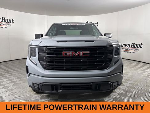 Used 2024 GMC Sierra 1500 Elevation AWD/4WD image 3