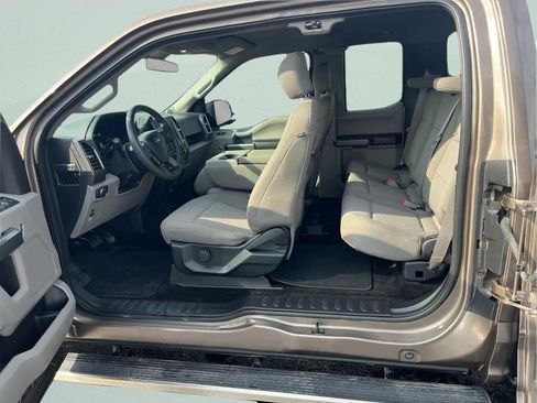 Used 2018 Ford F150 XLT w/ XTR Package image 19