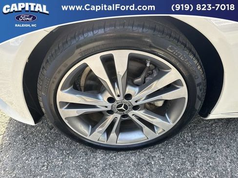 Used 2019 Mercedes-Benz C 300 Sedan image 13