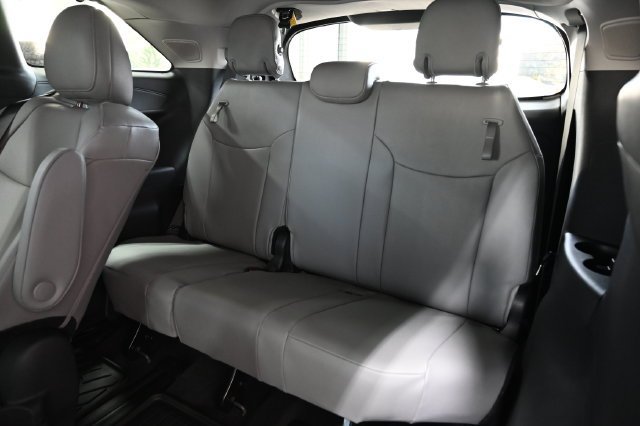 New 2026 Toyota Sienna XLE AWD/4WD image 13