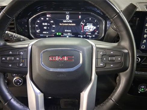 Used 2024 GMC Sierra 1500 SLE image 13